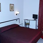 Hotel Italia 3*