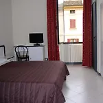 Отель Hotel Italia 3*