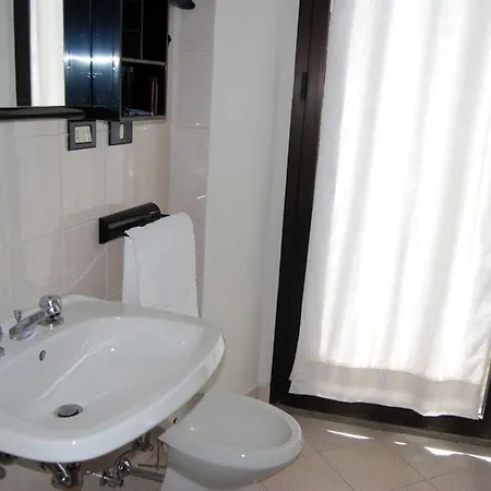 Italia Hotel 3*