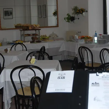 Ξενοδοχείο Italia