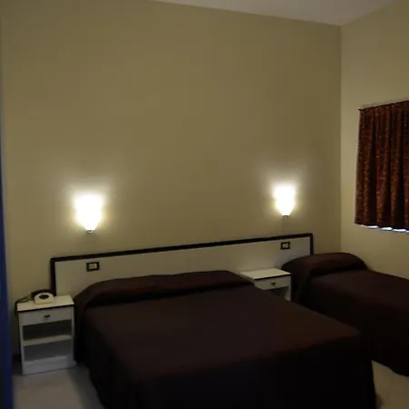 Italia Hotel 3*