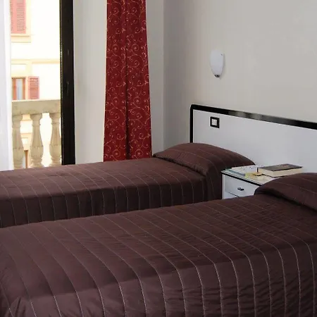 Hotel Italia 3*